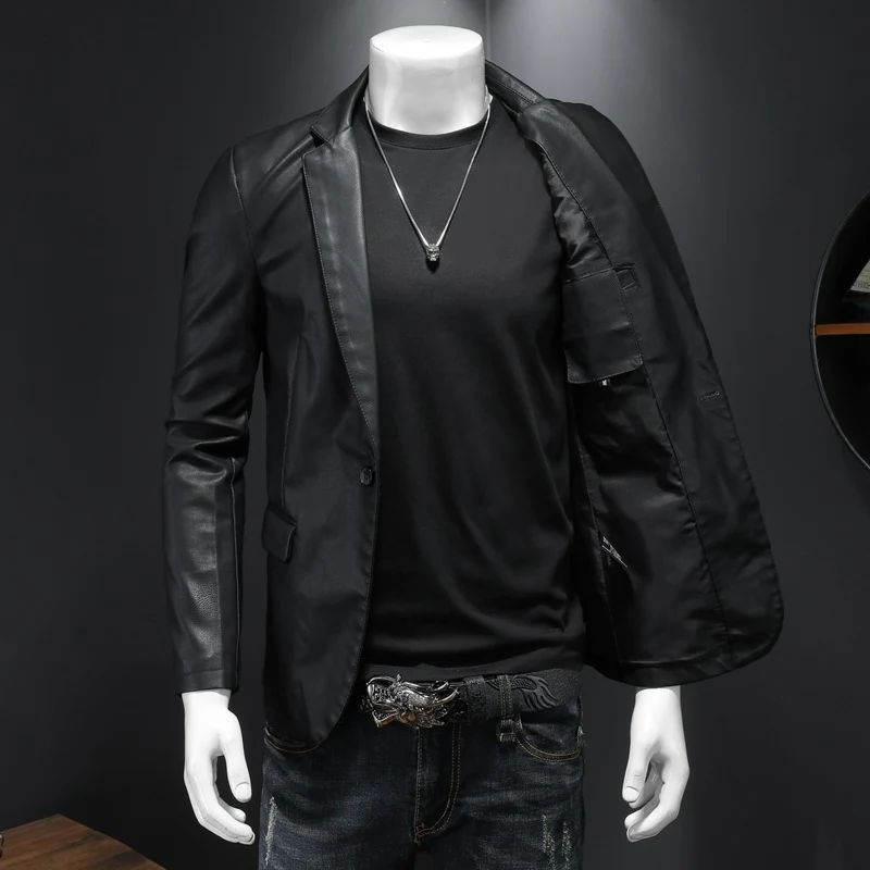 Herren Lederblazer mit schmaler Silhouette, spitzem Revers und Pattentaschen Nord Taschen