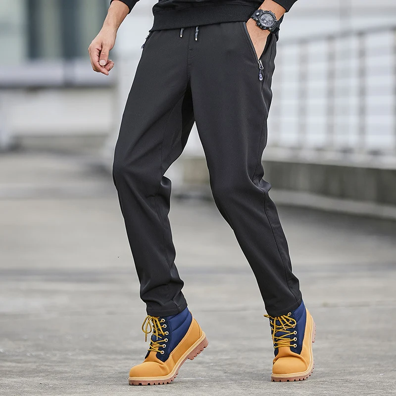 Herren Technische Softshell-Jogginghose mit wasserabweisender Membran, Reißverschlusstaschen und elastischem Kordelbund Nord Taschen