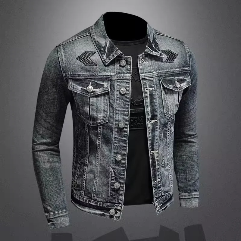 Herren Jeansjacke mit Used-Waschung, aufgesetzten Brusttaschen und dezenter Stickerei Nord Taschen