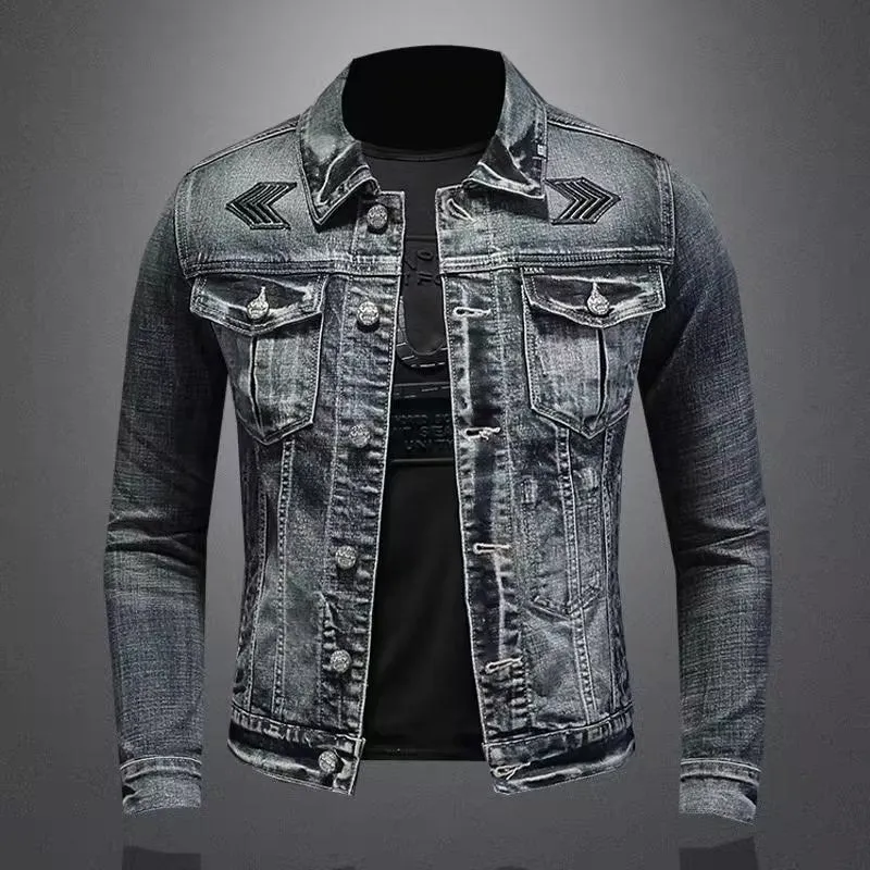 Herren Jeansjacke mit Used-Waschung, aufgesetzten Brusttaschen und dezenter Stickerei Nord Taschen