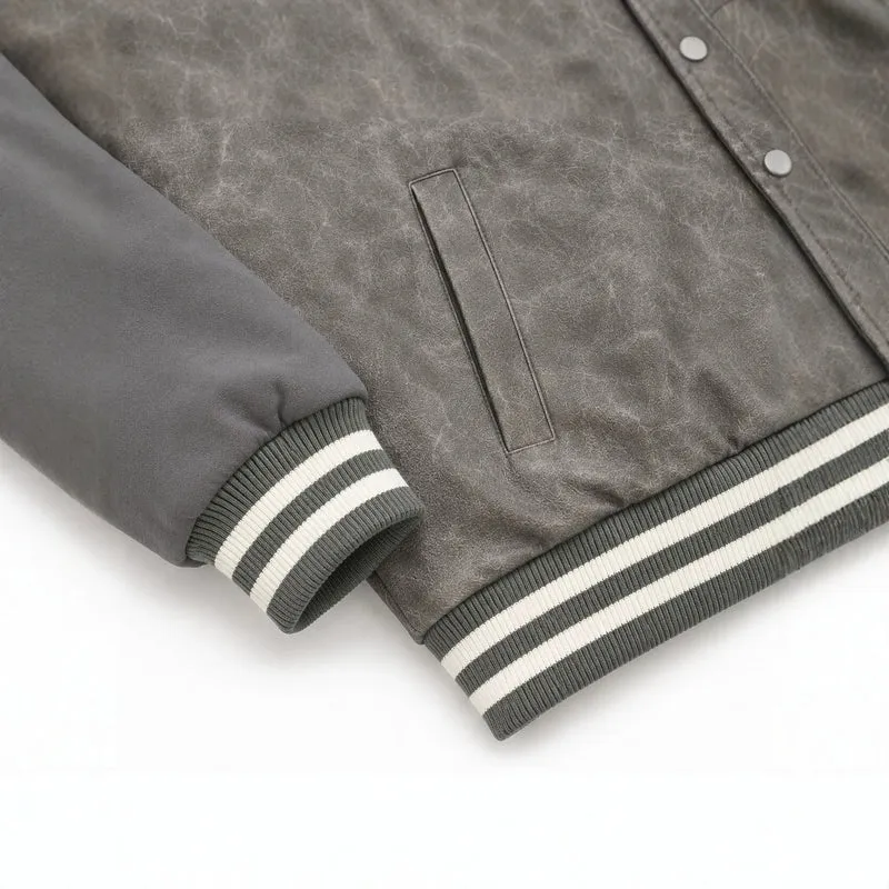 Herren Varsity-Bomberjacke im College-Stil aus Lederimitat mit Applikationen Nord Taschen