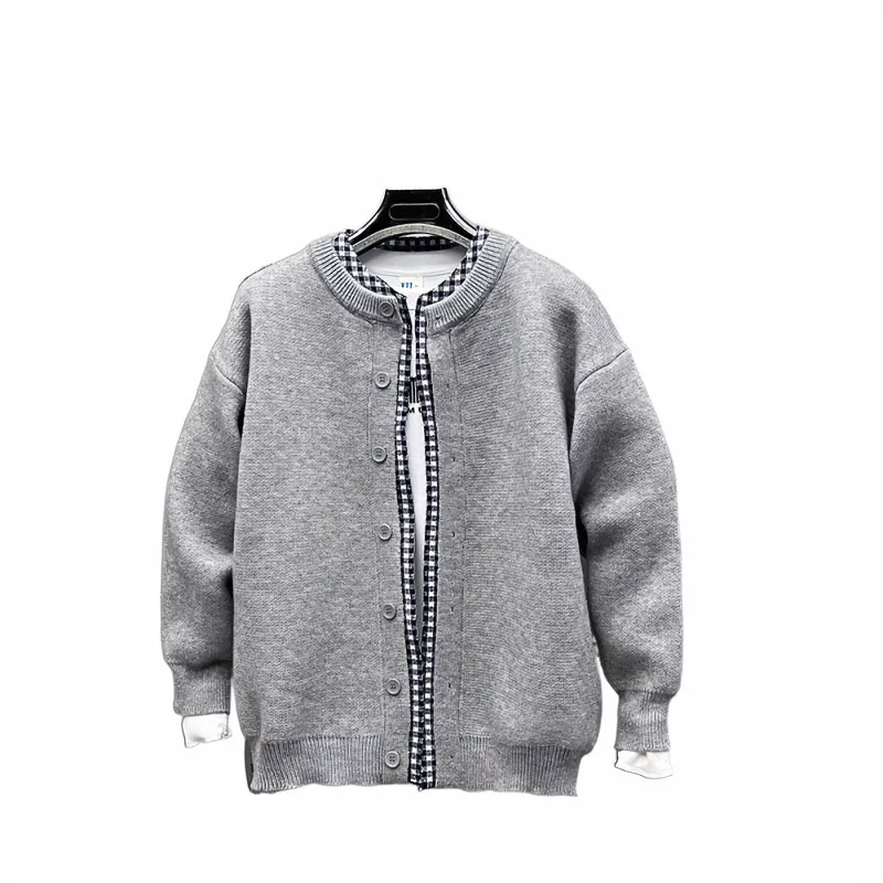 Unisex Lässige Strickjacke im Layering-Look mit Rundhals und Kontrast-Karoinnenschicht Nord Taschen