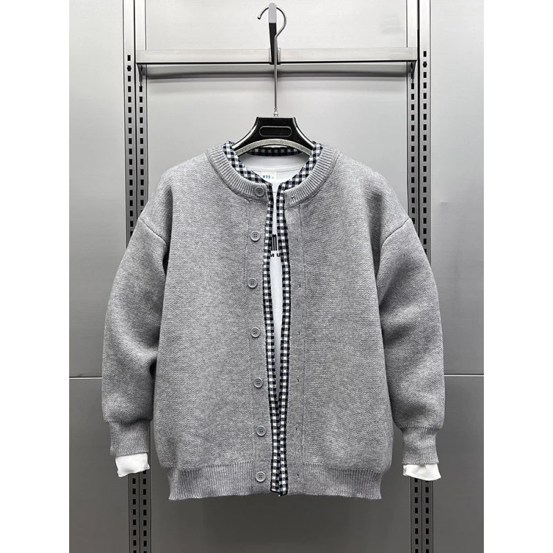 Unisex Lässige Strickjacke im Layering-Look mit Rundhals und Kontrast-Karoinnenschicht Nord Taschen