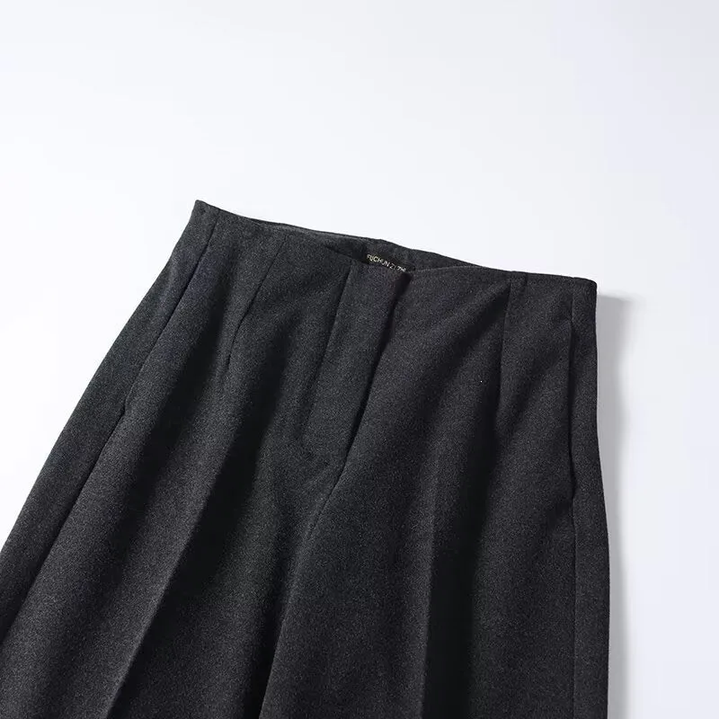 Damen Hochtaillierte Bügelfalten-Hose mit weitem Bein und klassischem Tailoring Nord Taschen