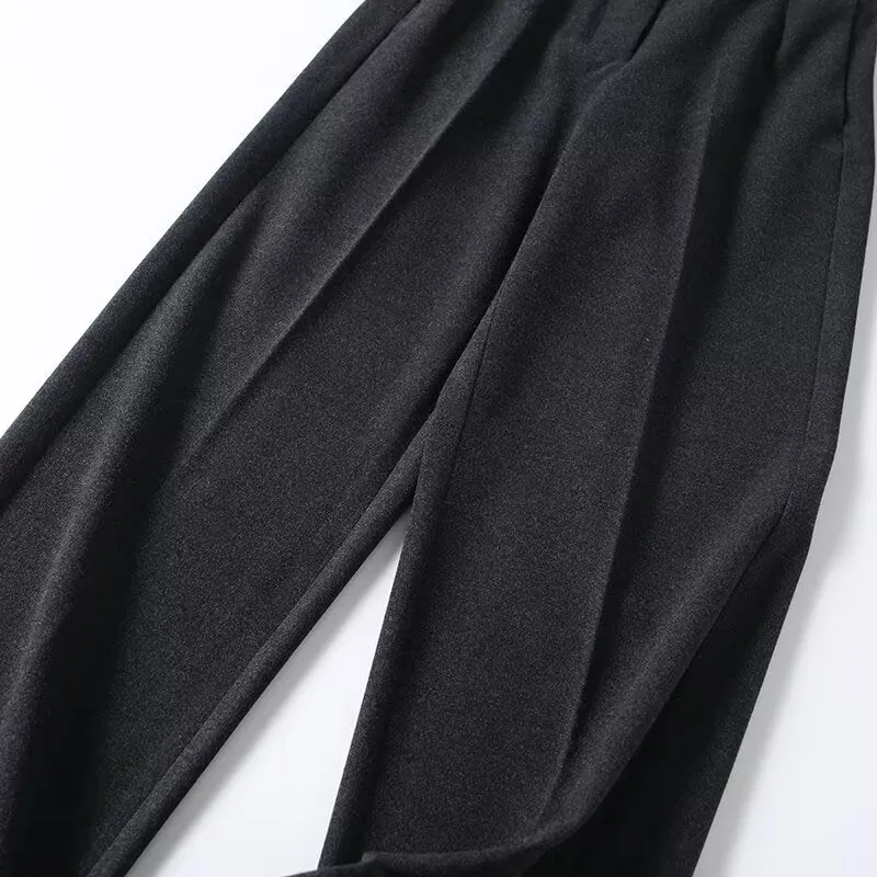 Damen Hochtaillierte Bügelfalten-Hose mit weitem Bein und klassischem Tailoring Nord Taschen