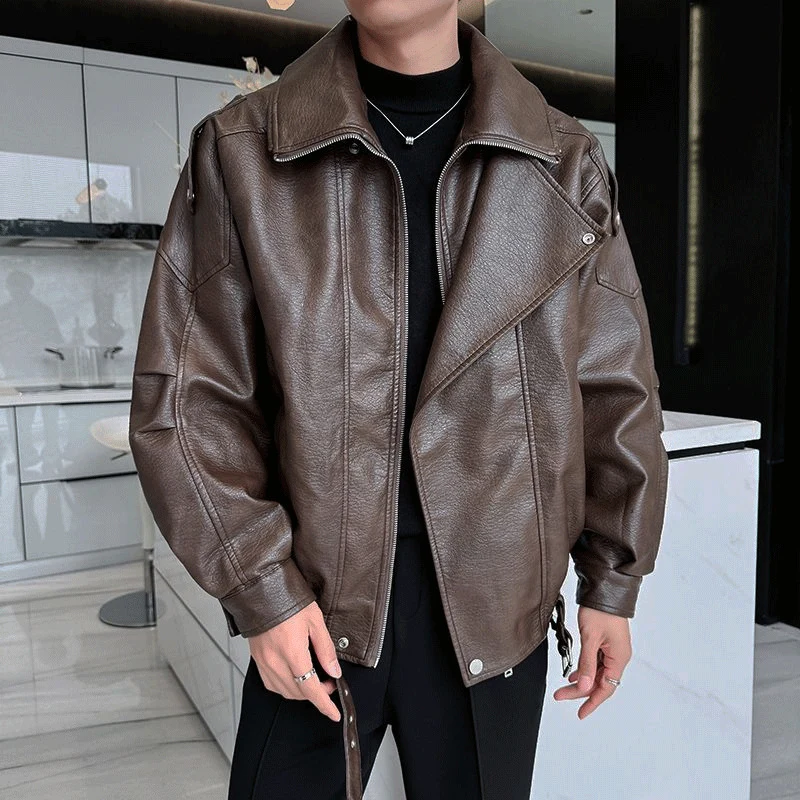 Herren Oversized Lederjacke mit weitem asymmetrischen Revers und Taillengürtel Nord Taschen