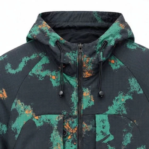 Herren Technische Camouflage-Outdoorjacke mit Kapuze, Ripstop und Multifunktionstaschen Nord Taschen
