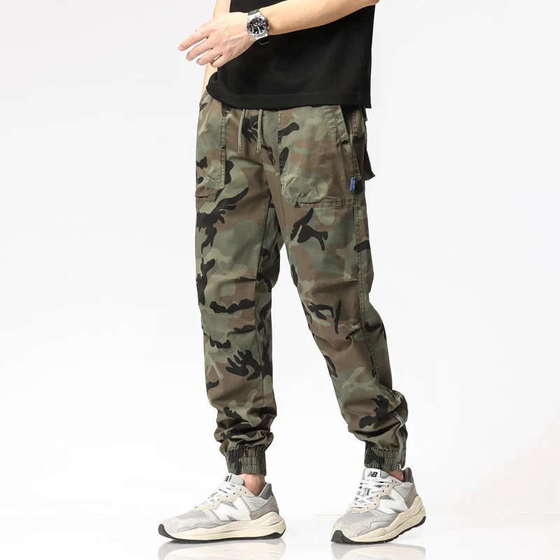 Herren Cargohose im Jogger-Stil mit Camouflage, elastischen Bündchen und Multifachtaschen Nord Taschen