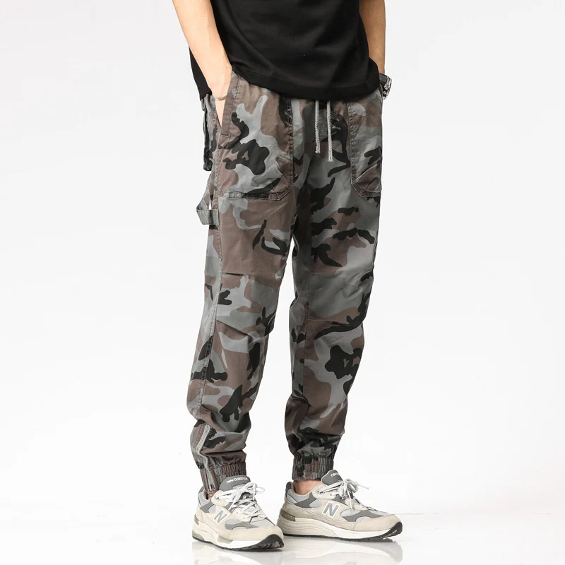Herren Cargohose im Jogger-Stil mit Camouflage, elastischen Bündchen und Multifachtaschen Nord Taschen