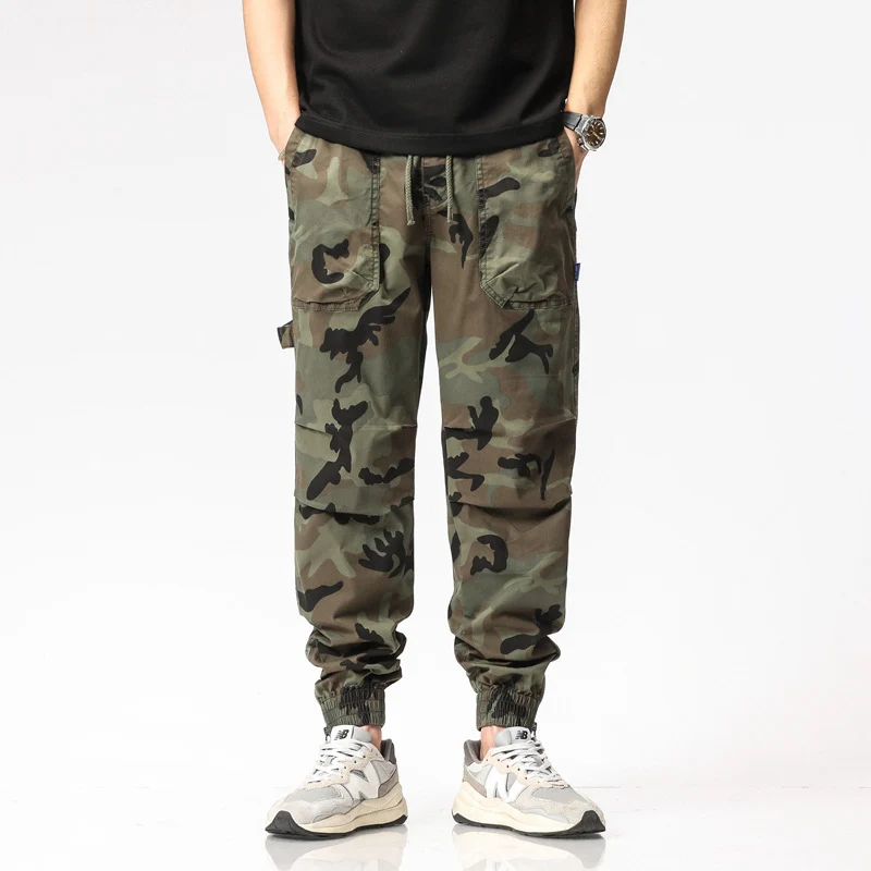 Herren Cargohose im Jogger-Stil mit Camouflage, elastischen Bündchen und Multifachtaschen Nord Taschen