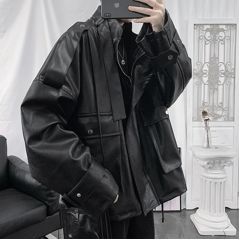 Herren Weitgeschnittene Kunstlederjacke mit Kapuze, Utility-Taschen und verstellbaren Manschetten Nord Taschen