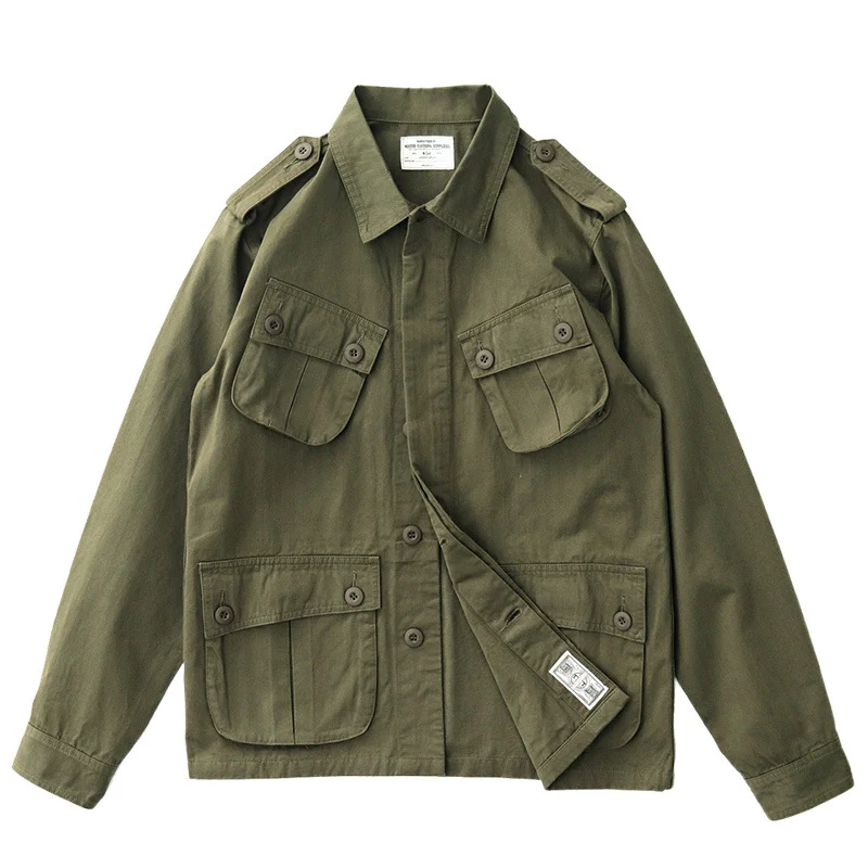 Herren Militärinspirierte Feldjacke mit aufgesetzten Pattentaschen und Schulterklappen Nord Taschen