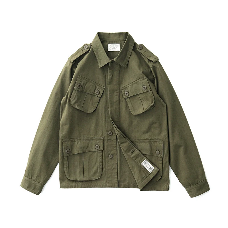 Herren Militärinspirierte Feldjacke mit aufgesetzten Pattentaschen und Schulterklappen Nord Taschen