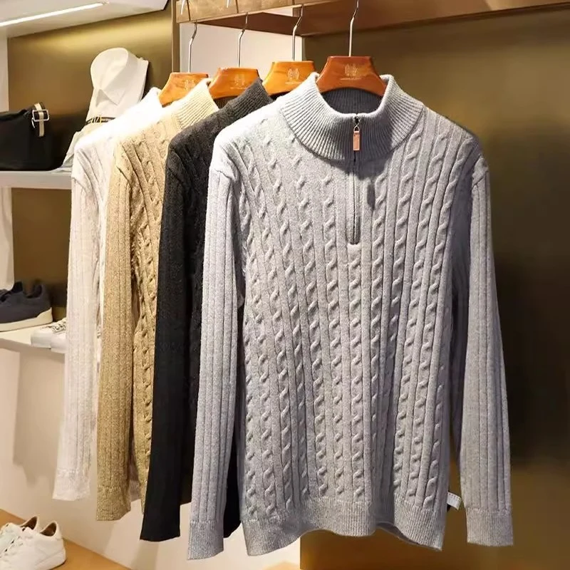 Herren Feinstrick-Pullover mit Zopfmuster und Halbzip-Stehkragen Nord Taschen