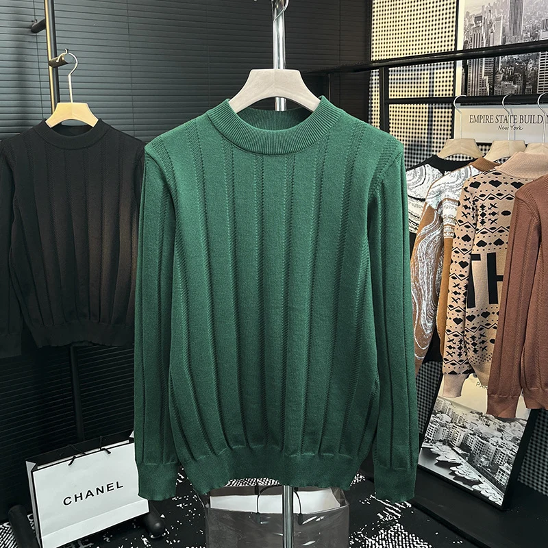 Herren Feinstrick-Pullover mit vertikaler Rippenstruktur und kurzem Stehkragen Nord Taschen