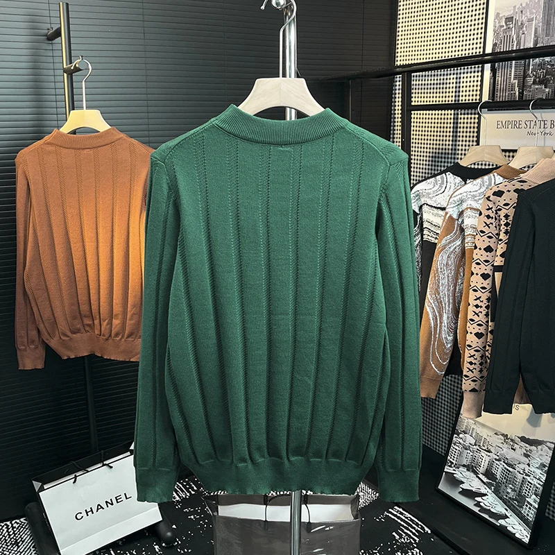 Herren Feinstrick-Pullover mit vertikaler Rippenstruktur und kurzem Stehkragen Nord Taschen