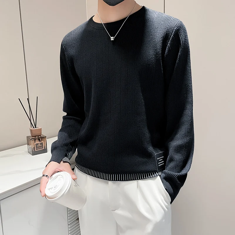 Herren Feinstrick-Pullover mit dezenter Rippenstruktur und kontrastiertem Saum Nord Taschen