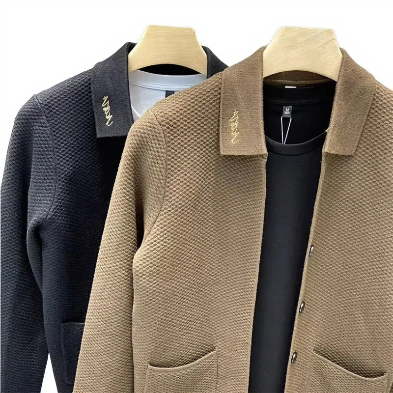 Herren Strukturiertes Strickcardigan mit Hemdkragen, Knopfleiste und aufgesetzten Taschen Nord Taschen