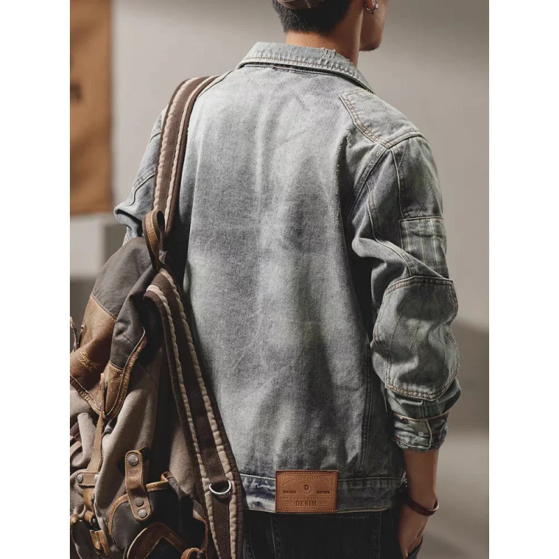 Herren Denim-Jeansjacke im Used-Look mit Hemdkragen, aufgesetzten Brusttaschen und legerer Passform Nord Taschen