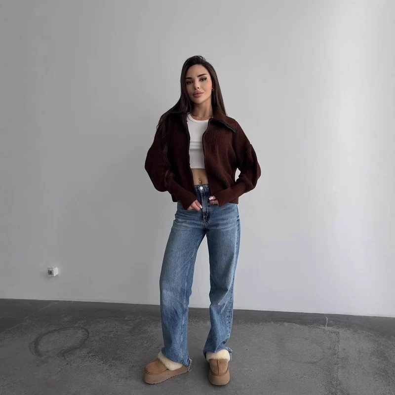 Damen Grobstrick-Zipper-Cardigan mit Ballonärmeln und Stehkragen Nord Taschen