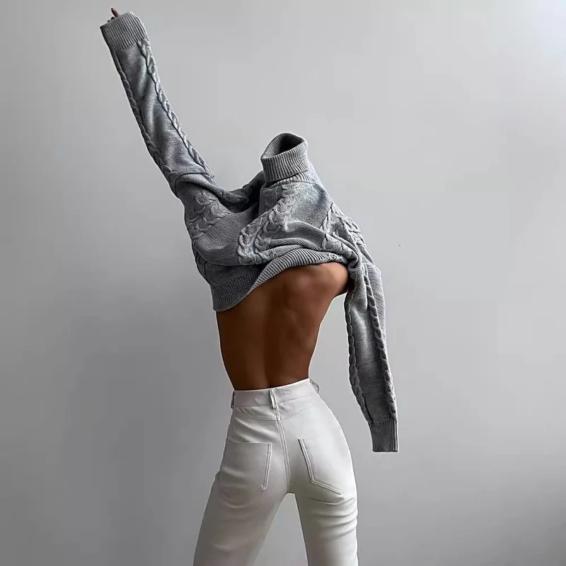 Damen Grobstrick-Rollkragenpullover mit Zopfstrick-Details Nord Taschen