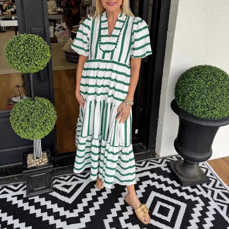 Damen Gestreiftes Maxi-Kleid mit Stufenrock, Rüschenblende und Puffärmeln Nord Taschen