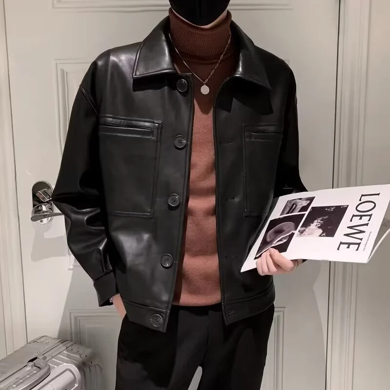 Herren Boxy Overshirt aus Lederoptik mit Hemdkragen und aufgesetzten Brusttaschen Nord Taschen