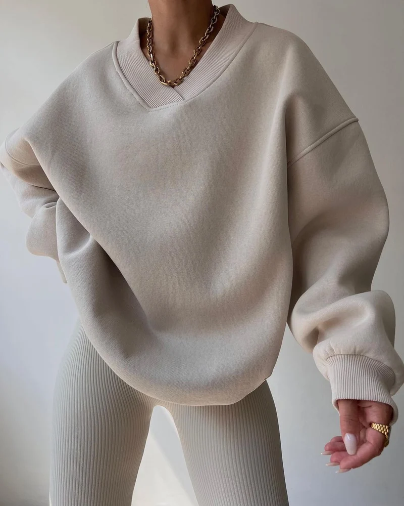 Damen Oversized Sweatshirt mit V-Ausschnitt und geripptem Kragen Nord Taschen