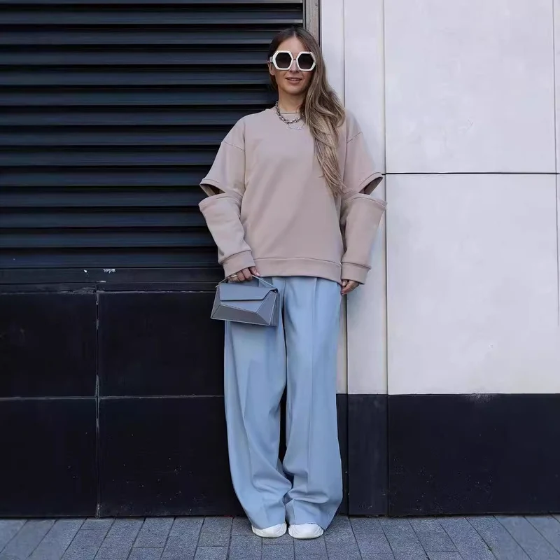 Damen Oversized Sweatshirt mit Layer-Ärmeln und seitlichem Schlitz Nord Taschen