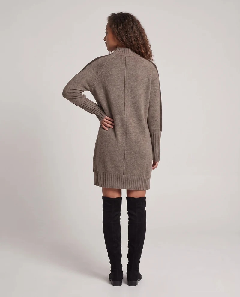 Damen Midikleid aus Feinstrick mit Mockneck, überschnittener Schulter und breitem Rippsaum Nord Taschen