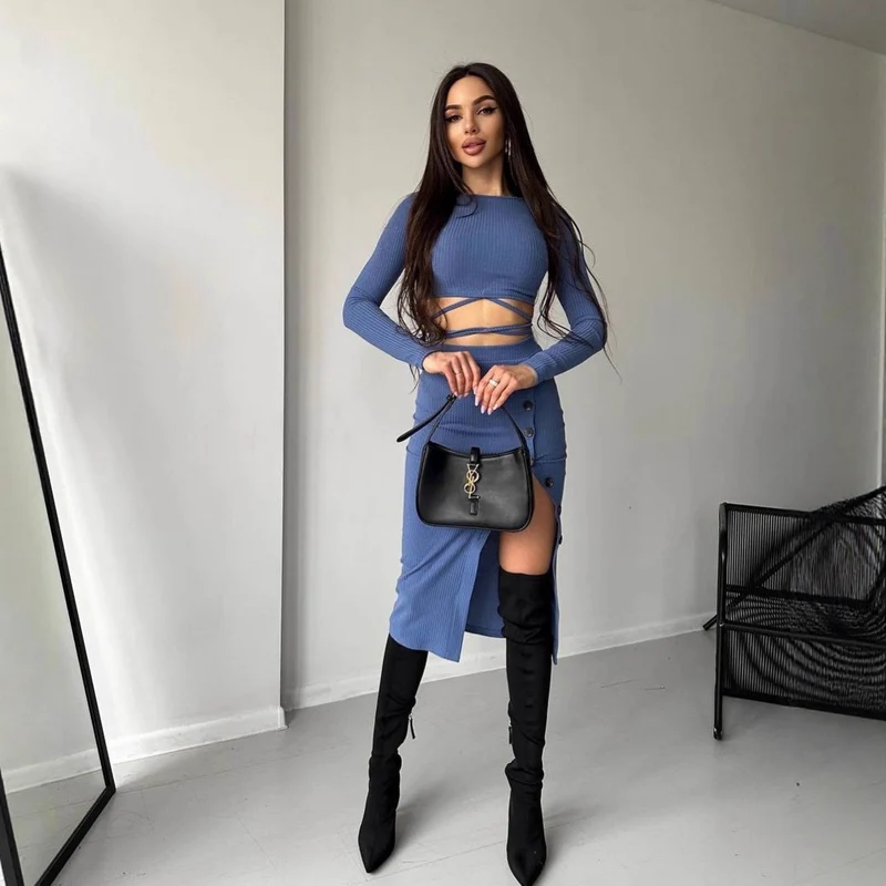Damen Geripptes zweiteiliges Set mit Cropped-Langarmtop, Wickelband und taillenbetontem Knopf-Midirock Nord Taschen
