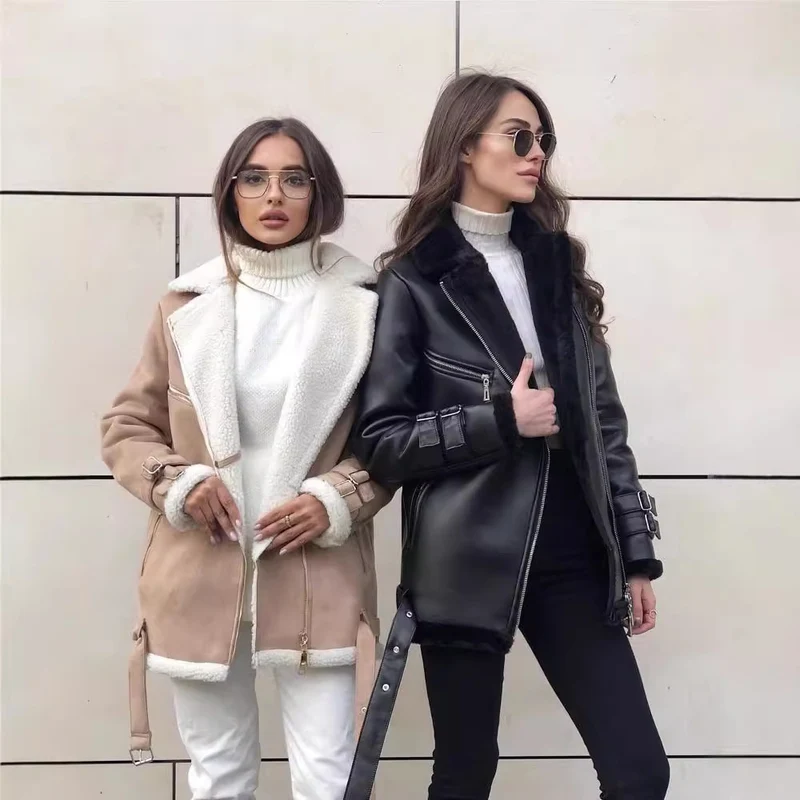 Damen Oversized Kunstleder-Fliegerjacke mit Teddyfell-Futter und Schnallen Nord Taschen