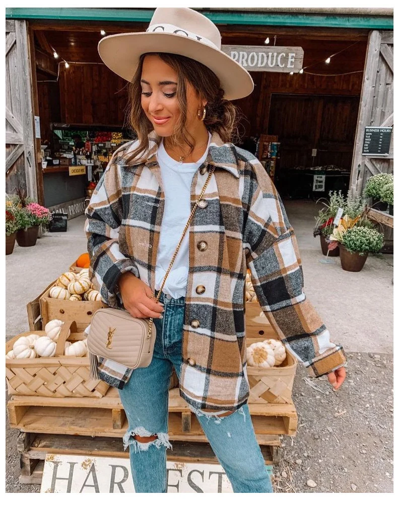 Damen Oversized Kariertes Flanell‑Shacket mit Brusttaschen und Holzknöpfen Nord Taschen