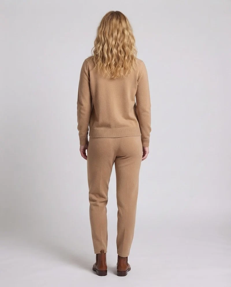 Damen Feinstrick-Kurzkardigan mit Rundhalsausschnitt, feiner Rippenkante und dezent taillierter Silhouette Nord Taschen