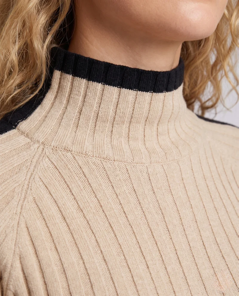 Damen Kaschmir‑Look Rippenpullover mit Stehkragen, verlängerten Ärmelabschlüssen und Kontraststreifen Nord Taschen