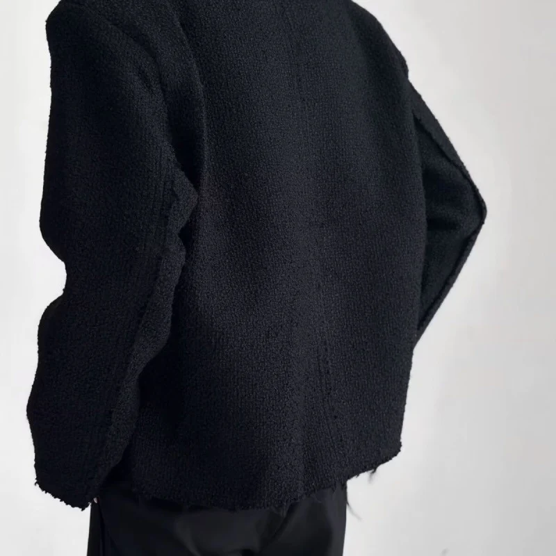 Damen Oversized Bouclé-Jacke ohne Kragen mit aufgesetzten Taschen und Raw‑Edge-Details Nord Taschen