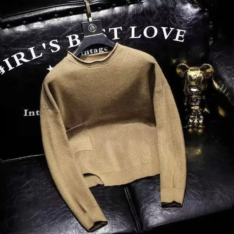 Damen Kurz geschnittener Strickpullover mit unregelmäßigem Saum und Rundhalsausschnitt Nord Taschen
