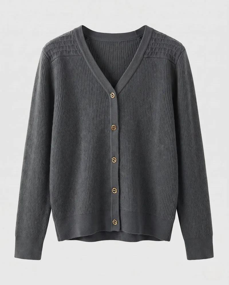 Damen Feinstrick-Cardigan mit V-Ausschnitt und goldenen Schmuckknöpfen Nord Taschen