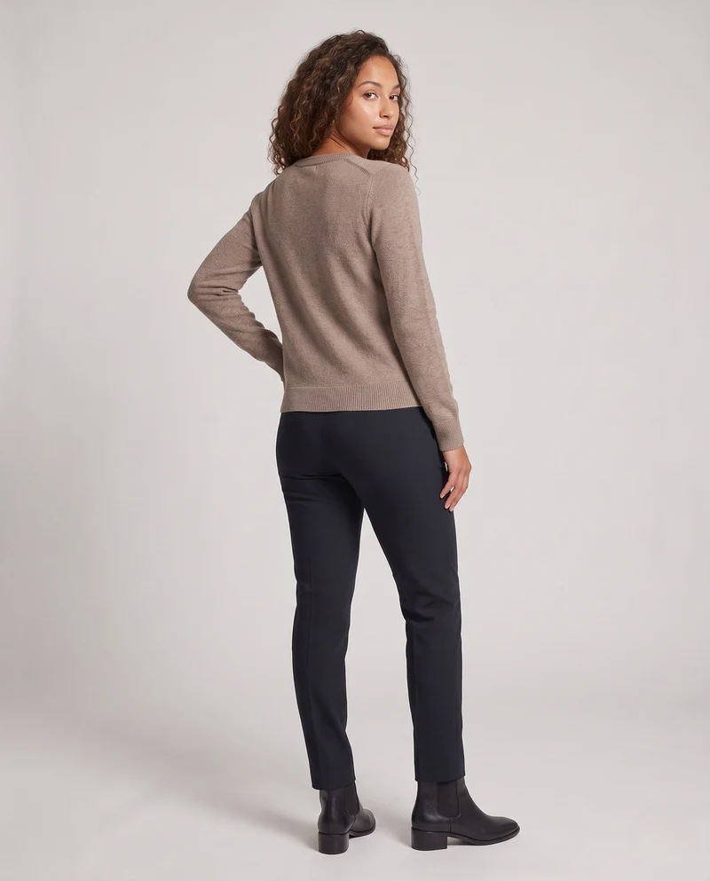 Damen Feinstrick-Cardigan mit sichtbarer Knopfleiste, Rundhalsausschnitt und weichem Fall Nord Taschen