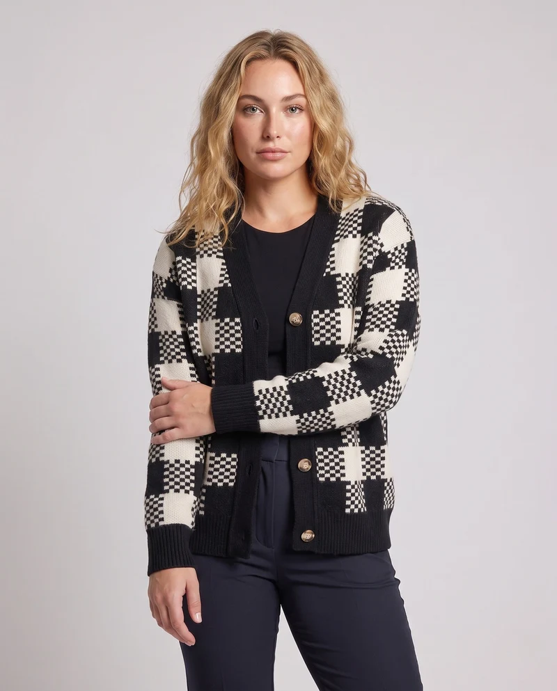 Damen Karierter Strick-Cardigan mit V‑Ausschnitt, Oversize‑Silhouette und dekorativen Knöpfen Nord Taschen