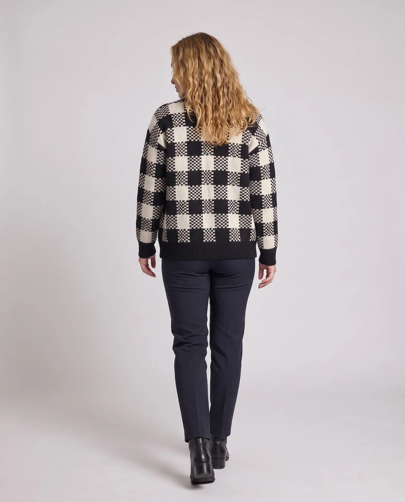 Damen Karierter Strick-Cardigan mit V‑Ausschnitt, Oversize‑Silhouette und dekorativen Knöpfen Nord Taschen