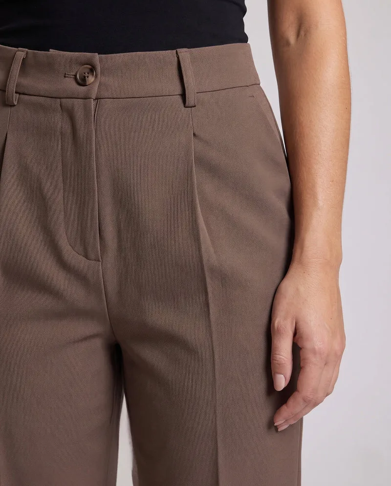 Frauen Elegante und Bequeme Hochwasserhosen Nord Taschen