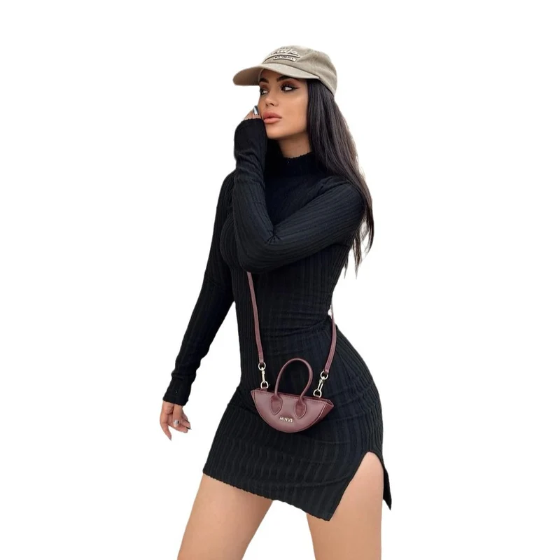 Damen Enganliegendes Rippstrick-Minikleid mit Rollkragen und langen Ärmeln Nord Taschen