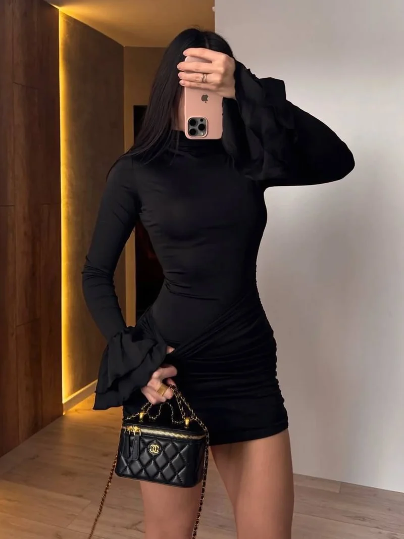 Damen Eng anliegendes Minikleid mit Rüschen-Volantärmeln und geraffter Wickeloptik Nord Taschen