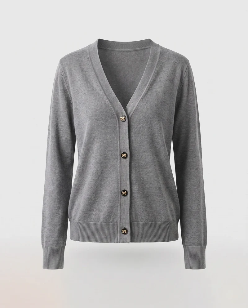 Damen Feinstrick-Cardigan in Taillenlänge mit floraler Schmuckknopfleiste Nord Taschen