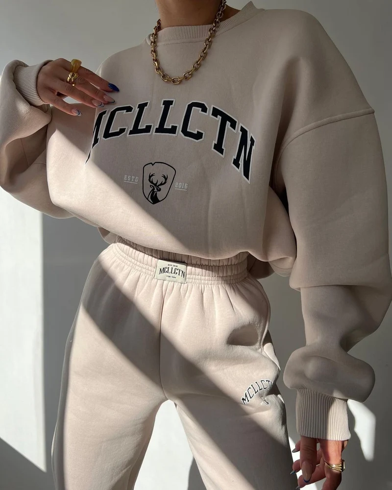 Damen Oversized College-Sweatshirt und High-Waist-Jogger-Set aus French-Terry Nord Taschen