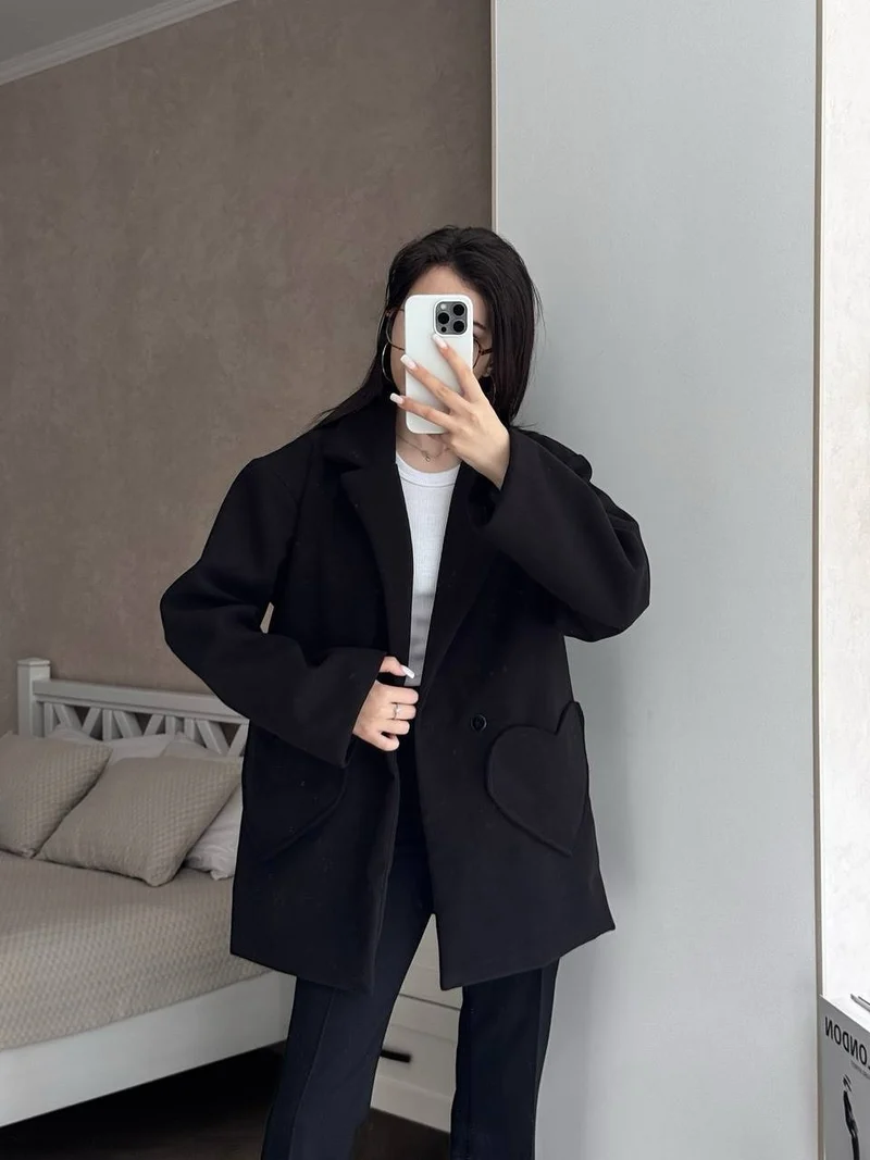 Damen Oversized Blazer-Mantel mit herzförmigen Taschen Nord Taschen