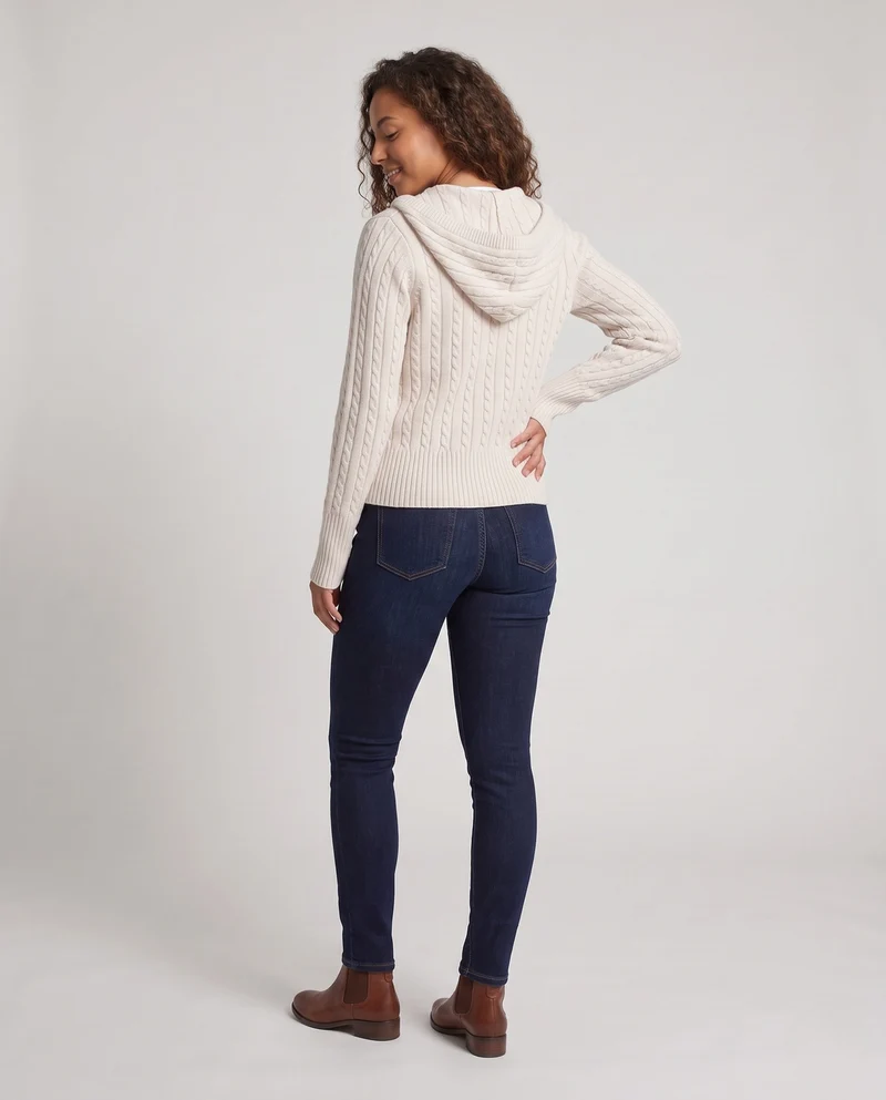 Damen Kapuzen-Zopfstrick-Cardigan mit Reißverschluss, schmaler Rippenbund und Leder-Zipperanhänger Nord Taschen