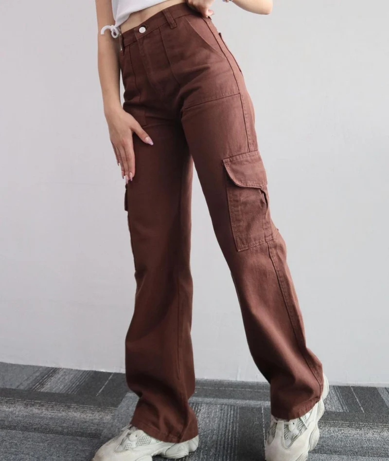Damen Cargohose mit hoher Taille, geradem Bein und aufgesetzten Pattentaschen Nord Taschen