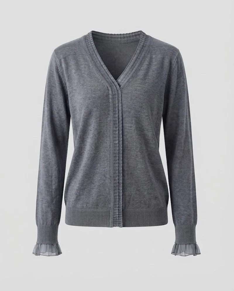 Damen Feiner V‑Ausschnitt-Feinstrickpullover mit plisseeverzierten Kanten und fließender Silhouette Nord Taschen